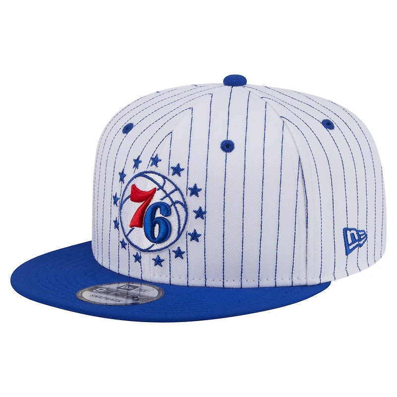 Casquette snapback New Era blanche à rayures fines 9FIFTY Philadelphia 76ers pour homme