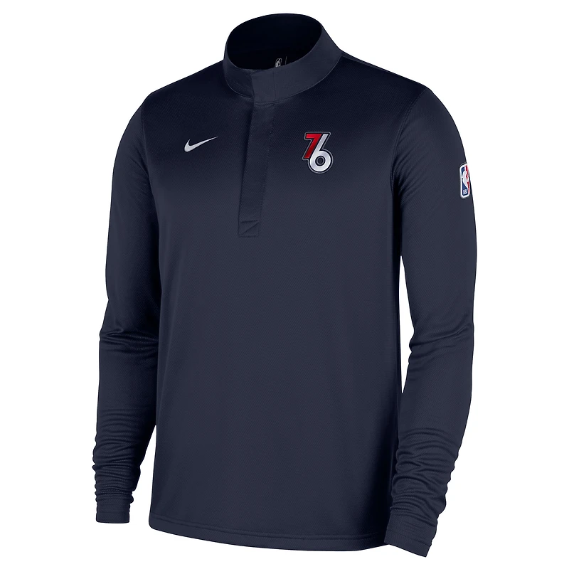 Pull Nike bleu marine Philadelphia 76ers 2025/26 City Edition Remix Authentic Coaches Dri-FIT à demi-zip pour homme