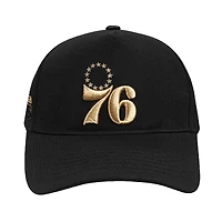 Casquette ajustable à pincement sur le devant avec logo métallique Philadelphia 76ers Pro Standard pour homme