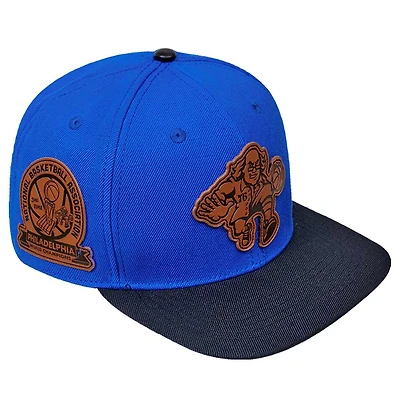 Casquette snapback Pro Standard Royal Philadelphia 76ers Heritage en cuir pour homme