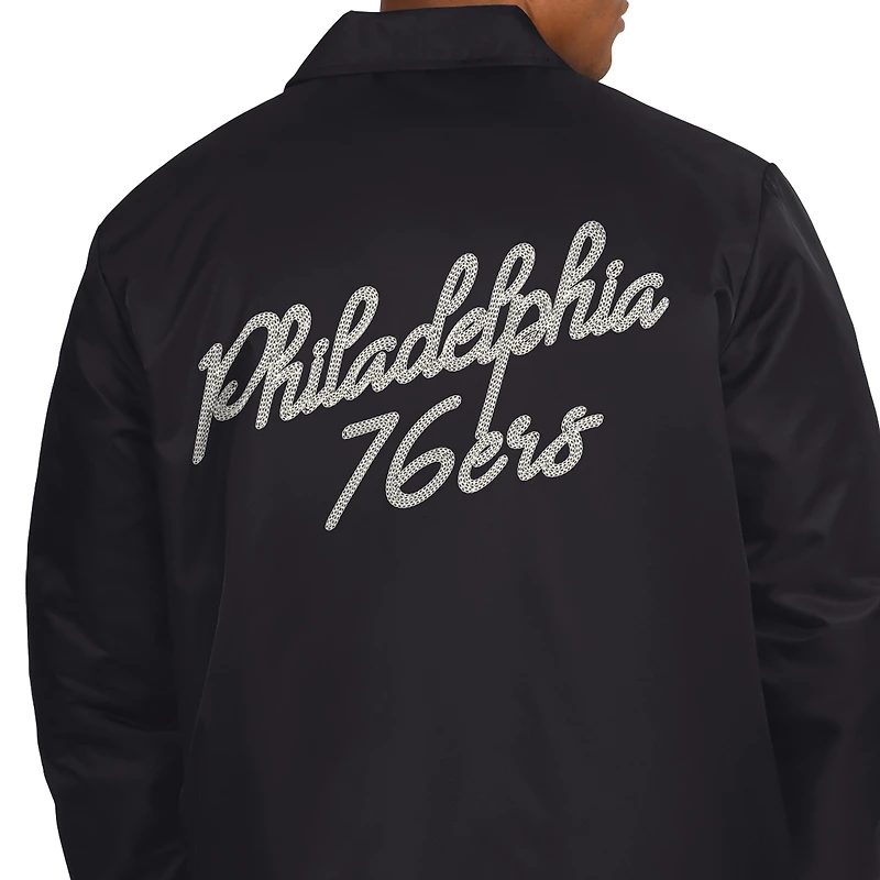 Veste d'entraîneur Starter noire Philadelphia 76ers pour homme, fermeture à boutons-pression.