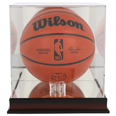Vitrine pour ballon de basket Philadelphia 76ers en acajou avec logo de l'équipe et fond miroir