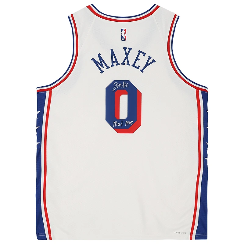 Maillot Nike Swingman blanc autographié par Tyrese Maxey des Philadelphia 76ers avec inscription « Mad Max »