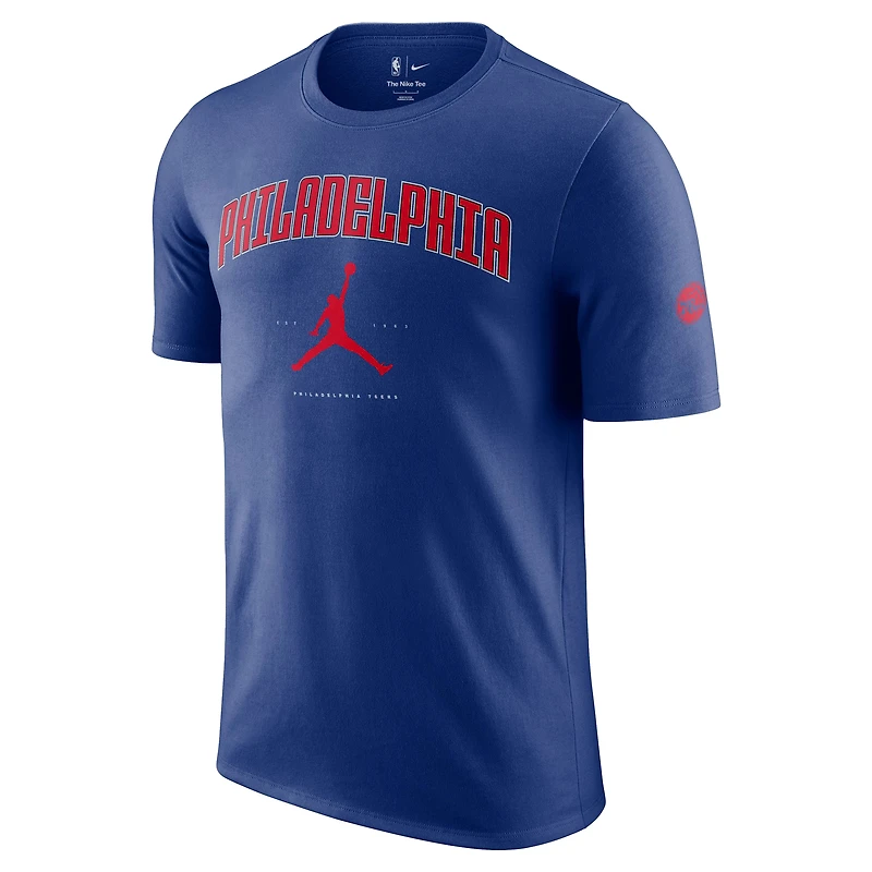 T-shirt unisexe Jordan Brand Royal Philadelphia 76ers Essential Cities