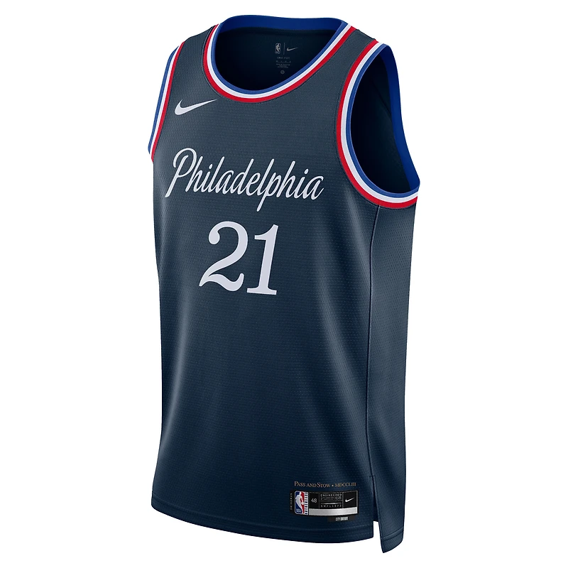 Maillot unisexe Nike Joel Embiid bleu marine Philadelphia 76ers 2025/26 Swingman - Édition City