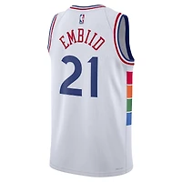 Maillot de joueur Nike Joel Embiid blanc Philadelphia 76ers 2024/25 Swingman - Édition City