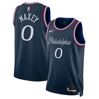Maillot unisexe Nike Tyrese Maxey bleu marine Philadelphia 76ers 2025/26 Swingman - Édition City