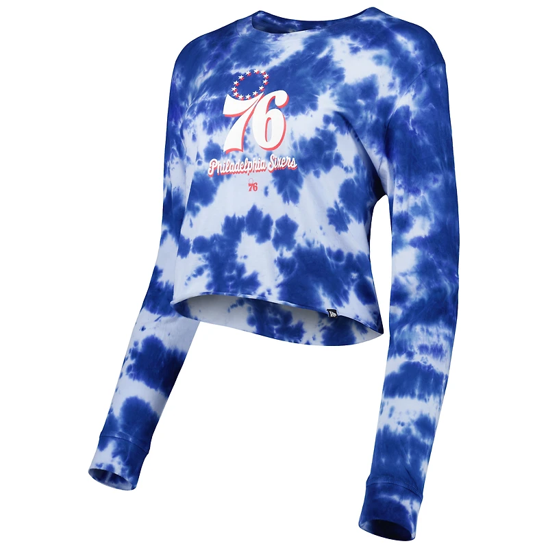 T-shirt court tie-dye à manches longues Royal Philadelphia 76ers New Era pour femme