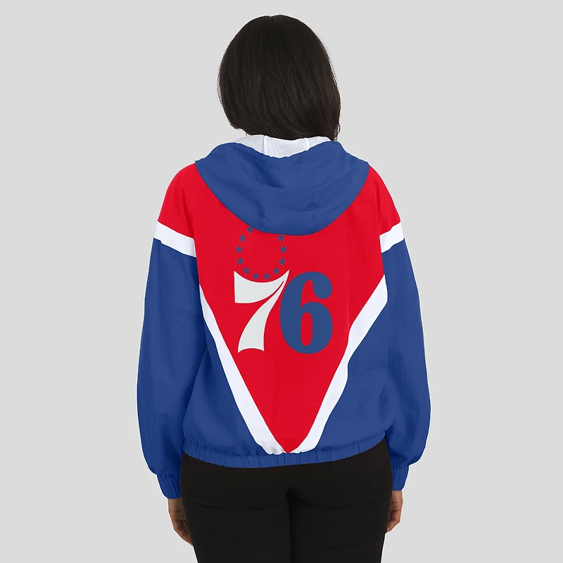 Veste coupe-vent à capuche entièrement zippée et colorblock rouge/bleu royal des Philadelphia 76ers pour femme par Erin Andrews