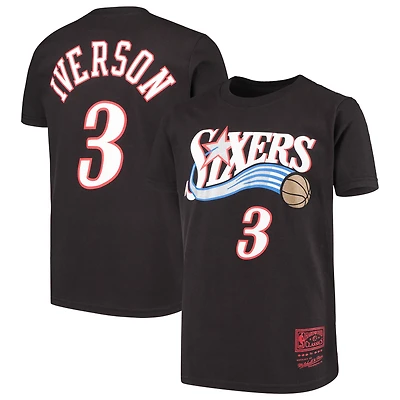 T-shirt avec nom et numéro Mitchell & Ness Allen Iverson noir Philadelphia 76ers Hardwood Classics pour jeune