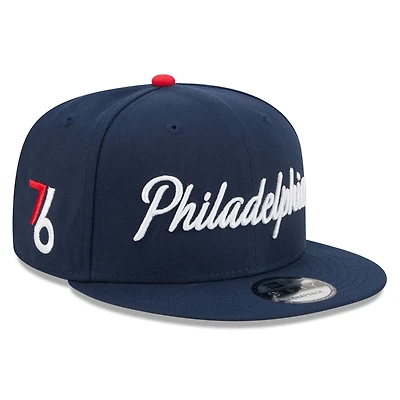 Casquette snapback New Era bleu marine Philadelphia 76ers 2025/26 City Edition 9FIFTY pour jeunes