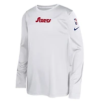 T-shirt de tir à manches longues Nike pour jeunes Philadelphia 76ers 2024/25 City Edition Performance d'avant-match blanc