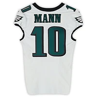 Maillot blanc n° 10 porté par Braden Mann lors du match des Eagles de Philadelphie contre les Packers de Green Bay le 10 novembre 2025