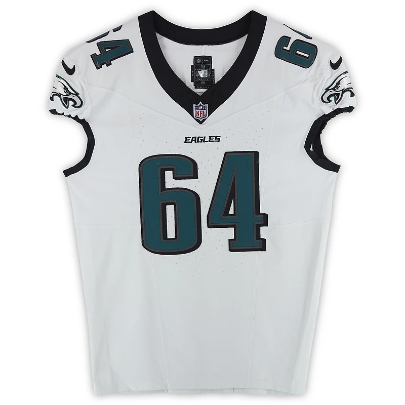 Maillot blanc n° 64 porté par Brett Toth (Eagles de Philadelphie) lors du match contre les Giants de New York le 9 octobre 2025