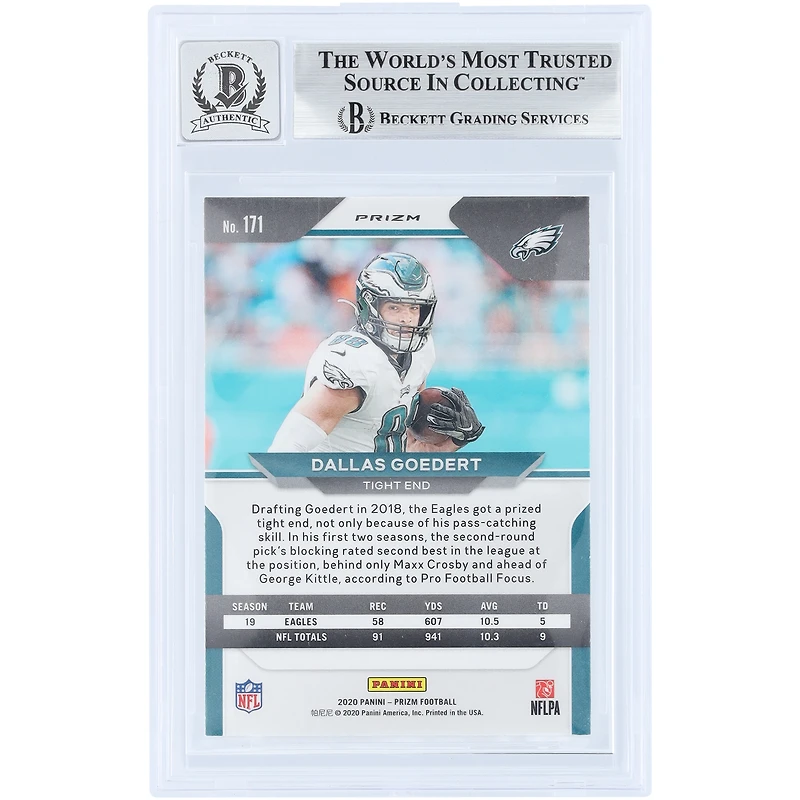 Carte autographiée de Dallas Goedert (Philadelphia Eagles) - Panini Prizms Red Ice 2020 n° 171, authentifiée par Beckett Fanatics Witnessed (9/10).