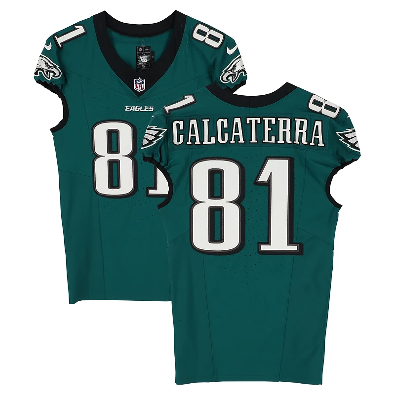 Maillot vert nuit n° 81 porté par Grant Calcaterra des Eagles de Philadelphie lors du match contre les Buccaneers de Tampa Bay le 28 septembre 2025