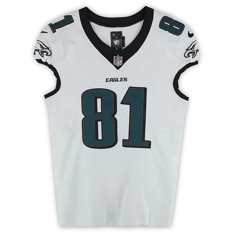 Maillot blanc Nike n° 81 porté par Grant Calcaterra, des Eagles de Philadelphie, lors de plusieurs matchs de la saison NFL 2024.