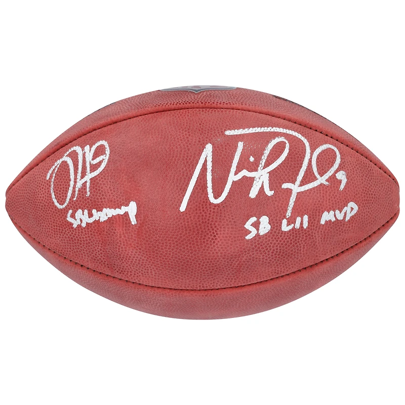 Ballon de football Wilson Duke autographié par Jalen Hurts et Nick Foles des Philadelphia Eagles avec les inscriptions « SB LIX MVP » et « SB LII MVP »