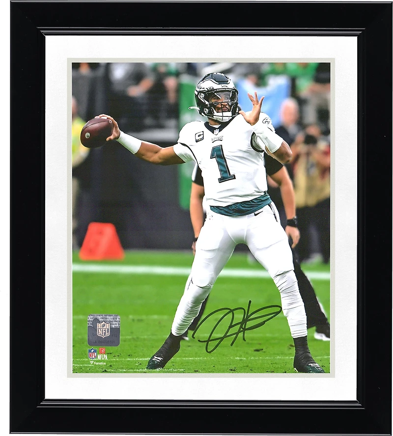 Photographie autographiée de 8" x 10" de Jalen Hurts, maillot blanc des Philadelphia Eagles