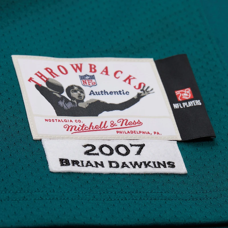 Maillot Mitchell & Ness Brian Dawkins vert des Eagles de Philadelphie, édition 2007, authentique et rétro, porté par un joueur retraité.