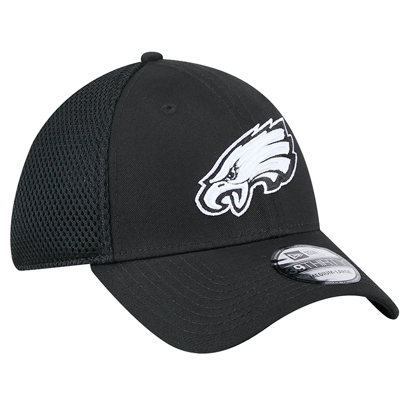 Casquette flexible 39THIRTY noire des Eagles de Philadelphie New Era pour hommes