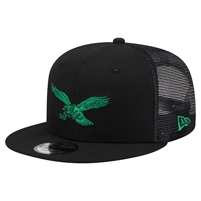 Men's New Era Black Philadelphia Eagles Core Team 9FIFTY Trucker Snapback Hat