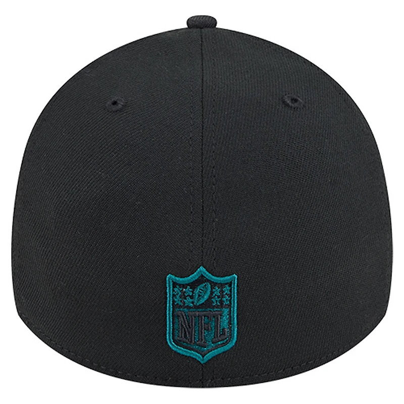 Men's New Era Black Philadelphia Eagles Stripes 39THIRTY Flex Hat