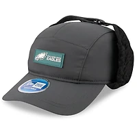 Casquette ajustable à oreilles de chien New Era anthracite Philadelphia Eagles 2025 Sideline Runner pour homme