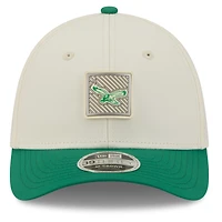 Men's New Era  Cream/Kelly Green Philadelphia Eagles 2026 NFL Training Camp 39THIRTY Flex Hat