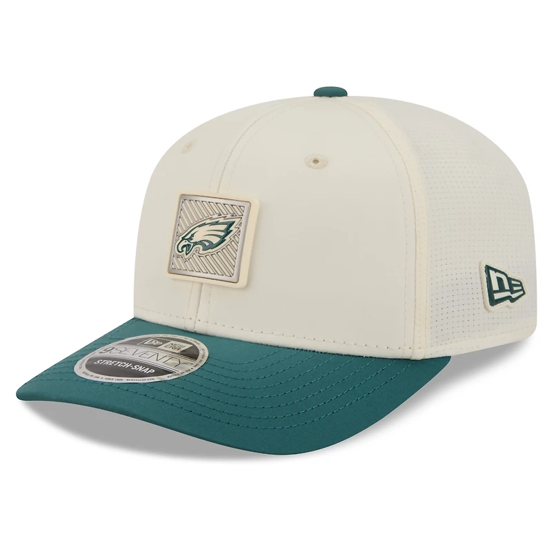 Casquette ajustable New Era crème/vert nuit Philadelphia Eagles 2026 NFL Training Camp 9SEVENTY pour homme