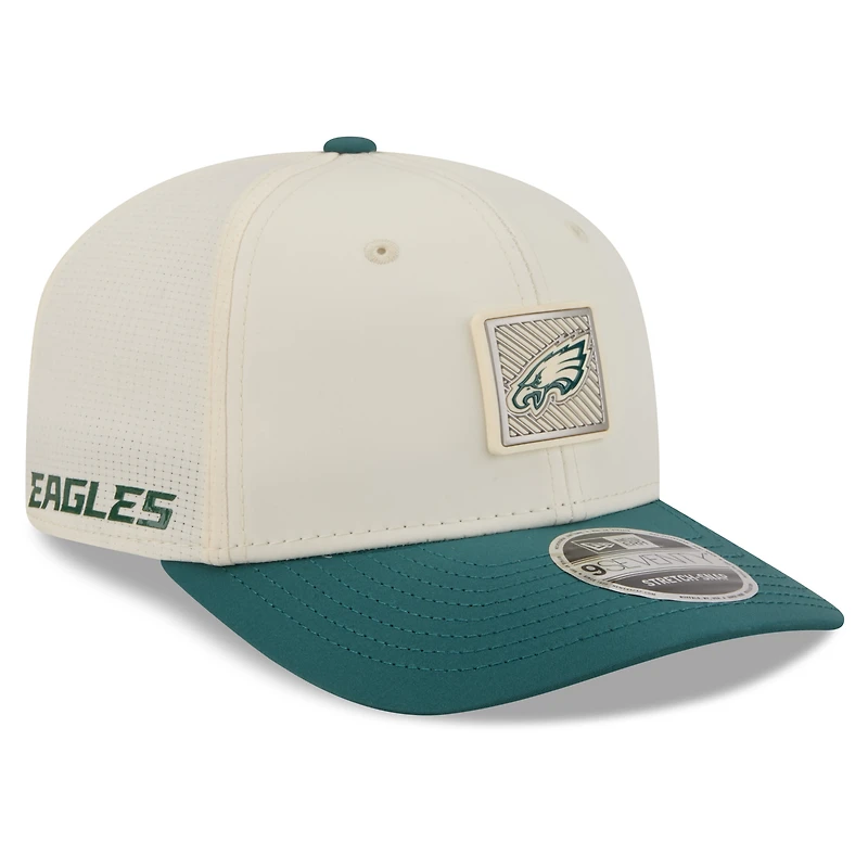 Casquette ajustable New Era crème/vert nuit Philadelphia Eagles 2026 NFL Training Camp 9SEVENTY pour homme