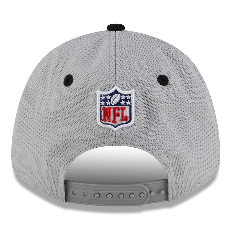 Men's New Era Gray/Black Philadelphia Eagles 2025 NFC East Division Champions Locker Room Trophy Collection 9FORTY Adjustable Hat