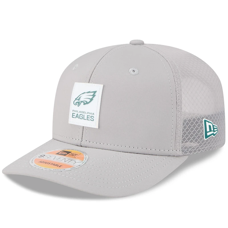 Casquette camionneur ajustable 9SEVENTY grise New Era pour homme, Philadelphia Eagles 2025 Sideline