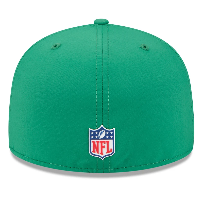Casquette ajustée 59FIFTY New Era Kelly Green Philadelphia Eagles 2025 Sideline Throwback pour homme