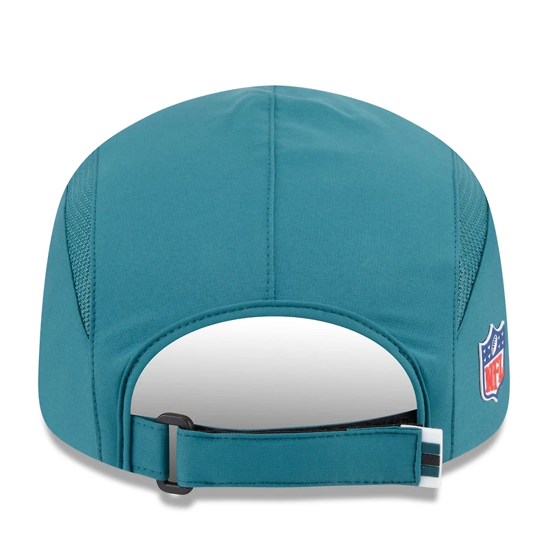 Casquette ajustable Sideline Runner 2025 pour homme New Era, vert nuit, Philadelphia Eagles
