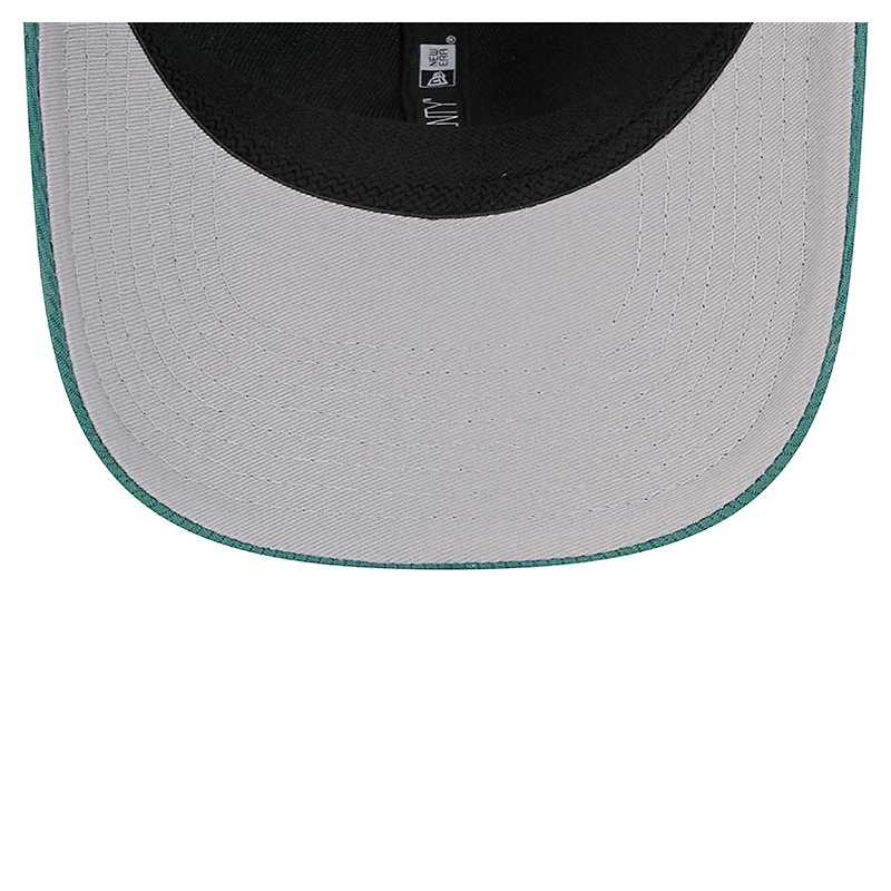 Men's New Era Midnight Green Philadelphia Eagles Adventure Patched 9SEVENTY Stretch-Snap Adjustable Hat