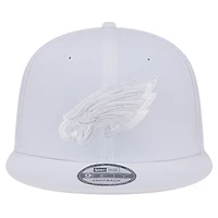 Casquette Snapback 9FIFTY Main Blanc sur Blanc des Eagles de Philadelphie New Era pour hommes