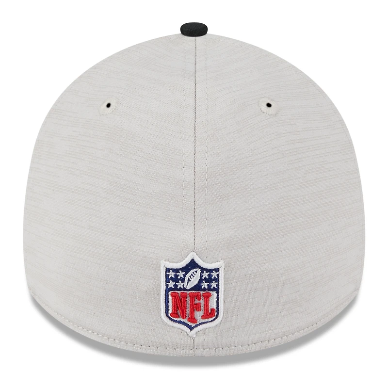 Men's New Era Stone/Black Philadelphia Eagles 2024 Sideline Historic 39THIRTY Flex Hat