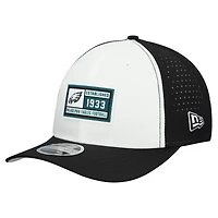 Casquette ajustable New Era 9SEVENTY blanche/noire pour homme, Philadelphia Eagles Established Patch
