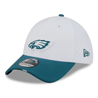 Men's New Era White/Midnight Green Philadelphia Eagles 2025 NFL Training Camp 39THIRTY Flex Hat