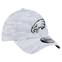 Men's New Era  White Philadelphia Eagles Gameday Graded 39THIRTY Flex Hat