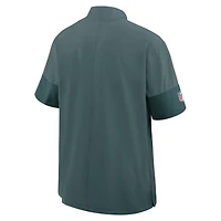 Veste d'entraîneur Nike vert nuit des Philadelphia Eagles à manches courtes et fermeture éclair quart de tour pour homme
