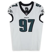 Maillot blanc Nike n° 97 porté par Moro Ojomo, des Eagles de Philadelphie, lors de plusieurs matchs de la pré-saison NFL 2024.