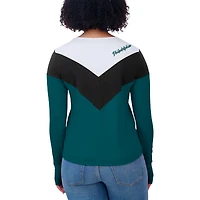 T-shirt à manches longues en mélange de trois chevrons vert nuit/noir pour femme WEAR by Erin Andrews, grande taille, des Philadelphia Eagles