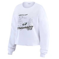 Haut court à manches longues blanc imprimé carte postale des Philadelphia Eagles pour femme par Erin Andrews