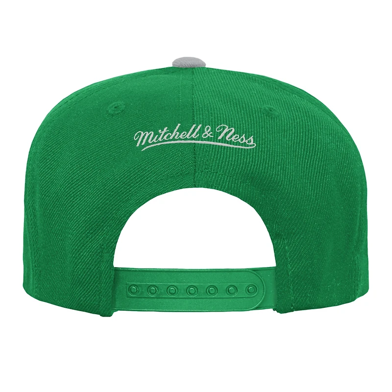 Youth Mitchell & Ness Kelly Green Philadelphia Eagles Team Two-Tone Snapback Hat