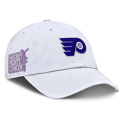 Casquette ajustable authentique Pro Hockey Fights Cancer des Flyers de Philadelphie pour hommes Fanatics blanche