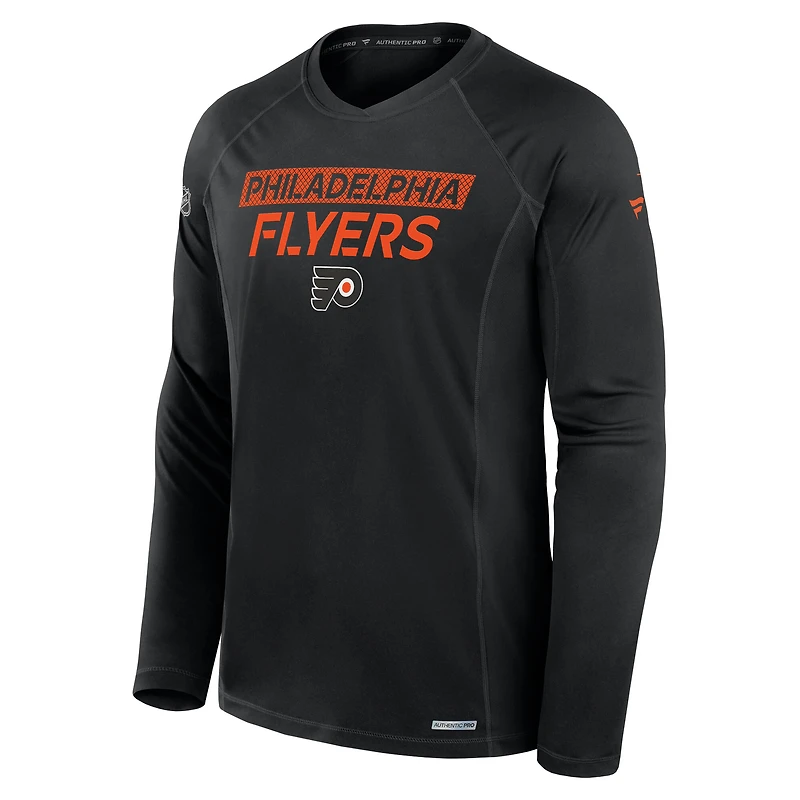 T-shirt à manches longues authentique Pro Rink Tech des Flyers de Philadelphie Fanatics pour hommes, noir
