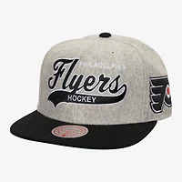 Casquette snapback Mitchell & Ness Tailsweep 2.0 Melton grise et noire pour homme des Flyers de Philadelphie