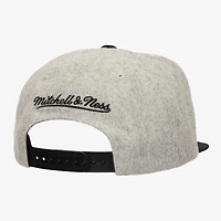 Men's Mitchell & Ness  Gray/Black Philadelphia Flyers Tailsweep 2.0 Melton Snapback Hat